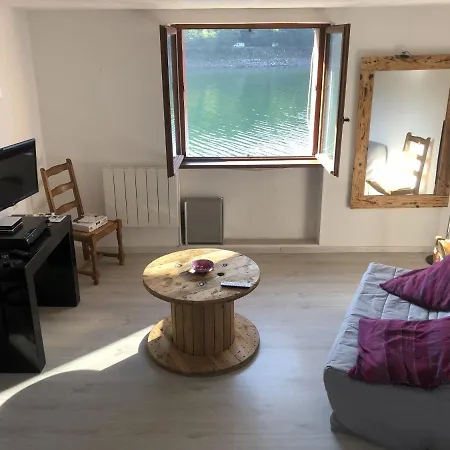 Apartmán F2 Meuble Au Bord Du Lac Du Laouzas